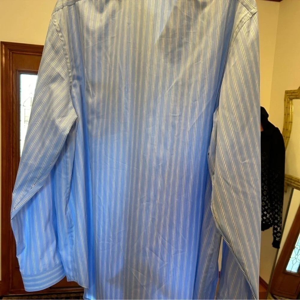 Men’s Gucci, blue stripe button up cotton shirt, size 56 made in Italy